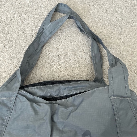 Nylon Ripstop Travel Shoulder Bag - Picture 2 of 13